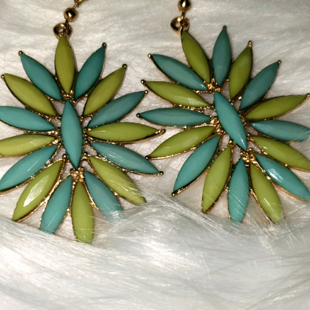 NWT Blue and Green multifaceted earrings